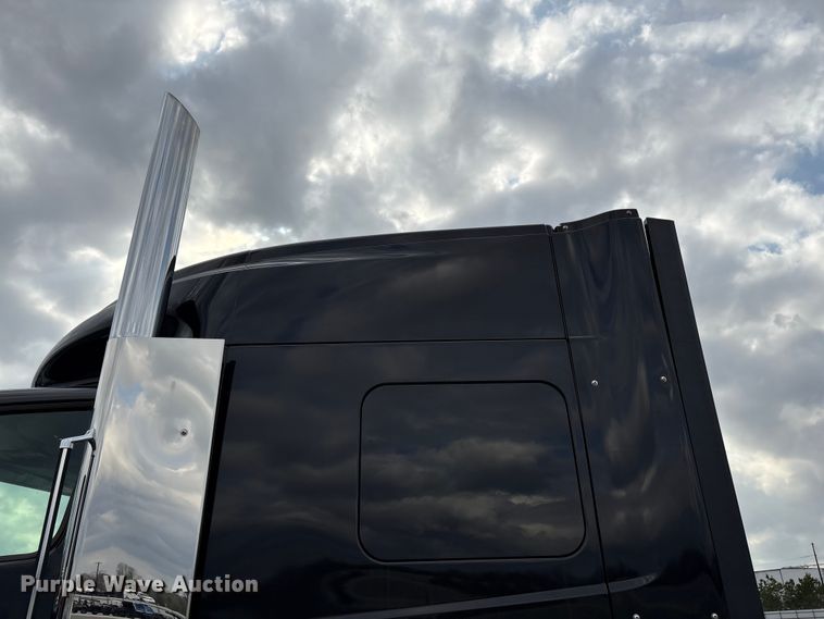 image for item YA2263 2023 International HX520 semi truck