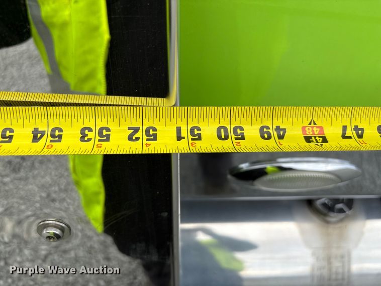 image for item YA2263 2023 International HX520 semi truck