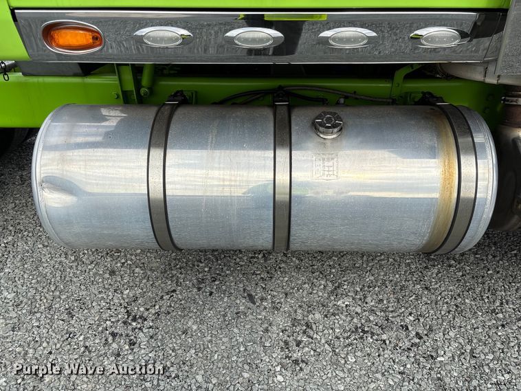 image for item YA2263 2023 International HX520 semi truck