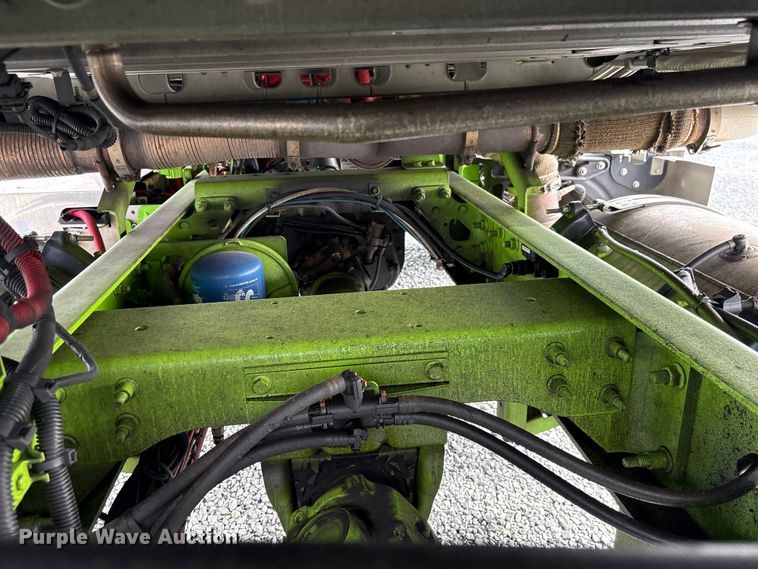 image for item YA2263 2023 International HX520 semi truck