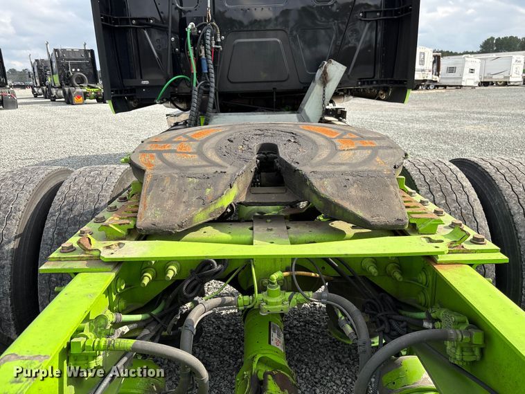 image for item YA2263 2023 International HX520 semi truck