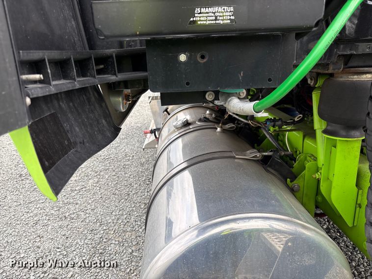 image for item YA2263 2023 International HX520 semi truck