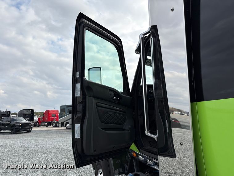 image for item YA2263 2023 International HX520 semi truck