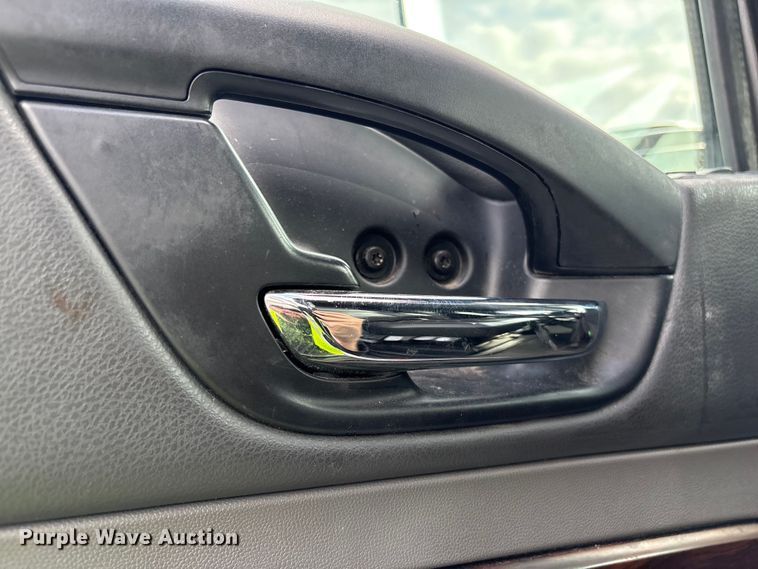 image for item YA2263 2023 International HX520 semi truck