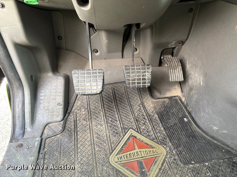 image for item YA2263 2023 International HX520 semi truck