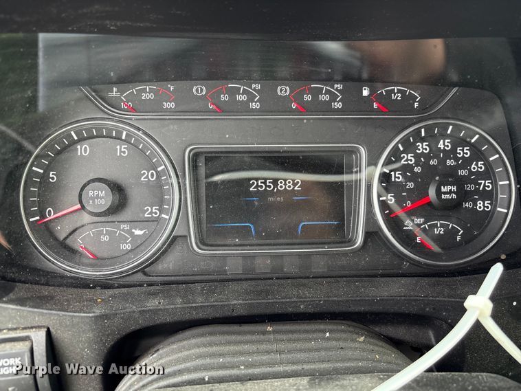 image for item YA2263 2023 International HX520 semi truck