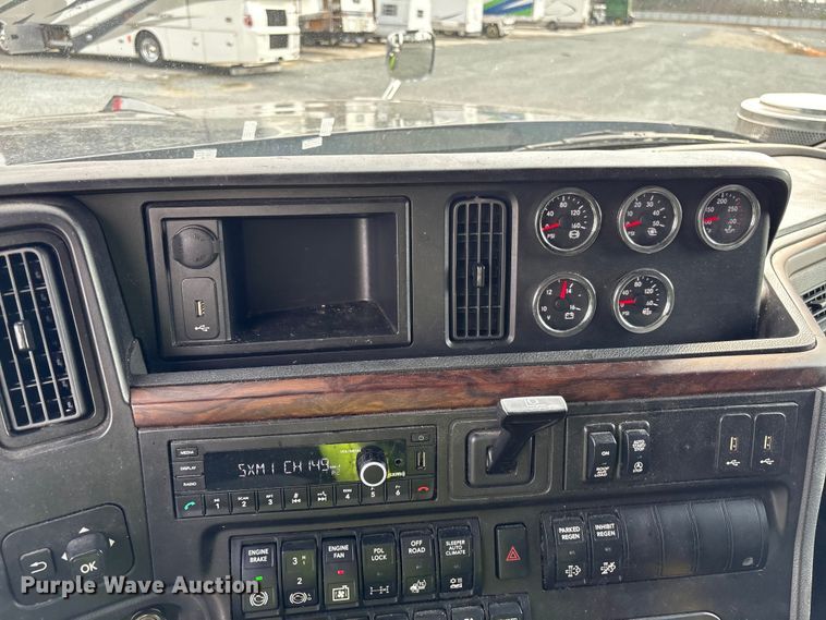 image for item YA2263 2023 International HX520 semi truck