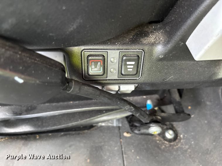 image for item YA2263 2023 International HX520 semi truck