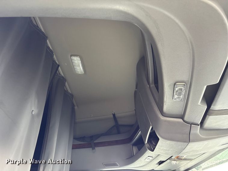 image for item YA2263 2023 International HX520 semi truck