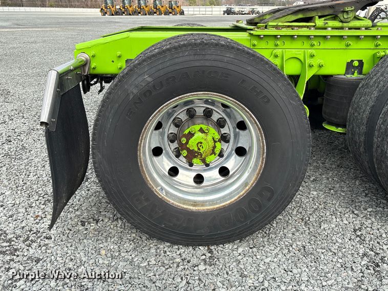 image for item YA2263 2023 International HX520 semi truck