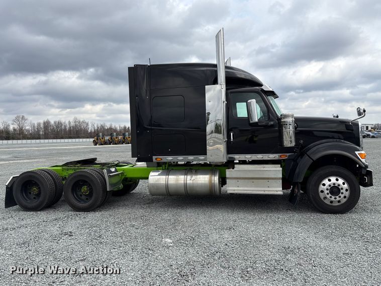 image for item YA2264 2023 International HX520 semi truck