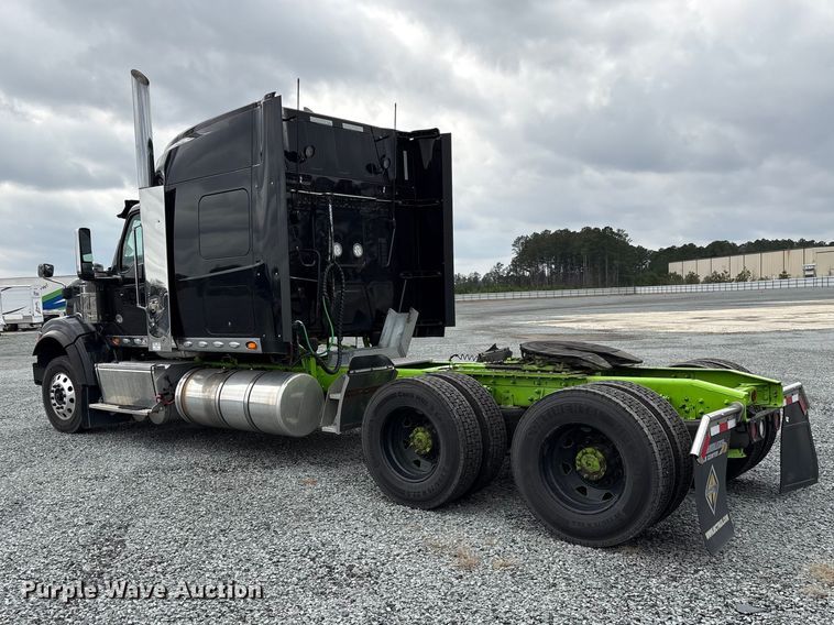 image for item YA2264 2023 International HX520 semi truck