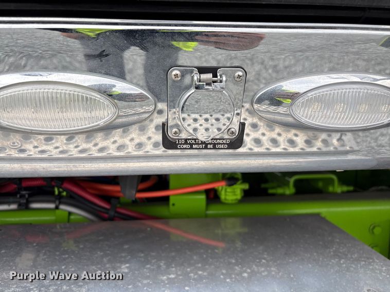 image for item YA2264 2023 International HX520 semi truck