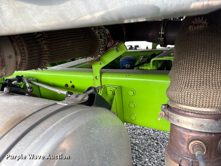 image for item YA2264 2023 International HX520 semi truck