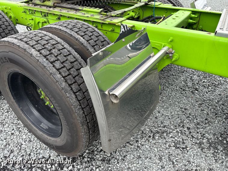 image for item YA2264 2023 International HX520 semi truck