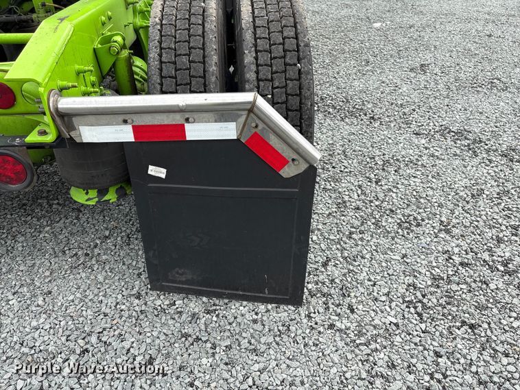 image for item YA2264 2023 International HX520 semi truck