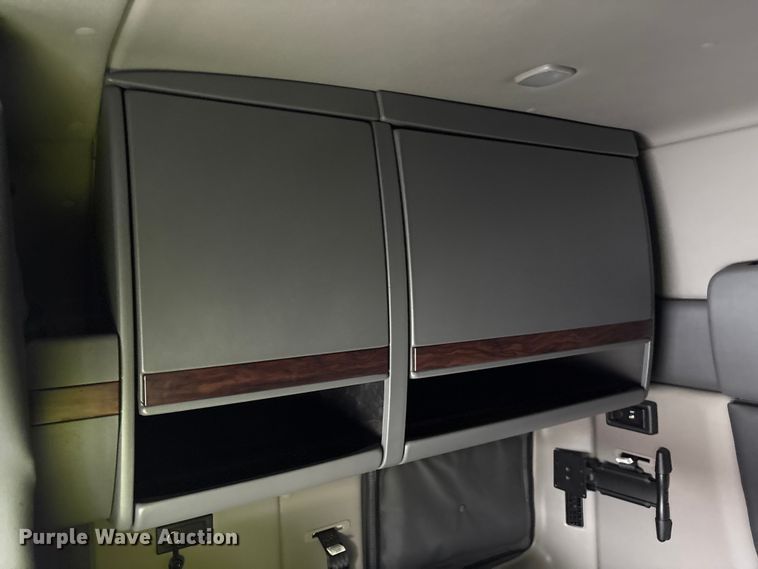 image for item YA2264 2023 International HX520 semi truck