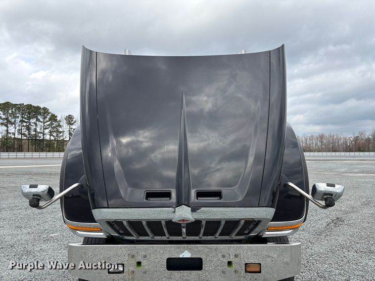 image for item YA2264 2023 International HX520 semi truck