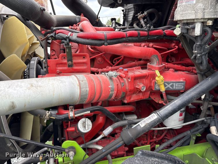 image for item YA2264 2023 International HX520 semi truck