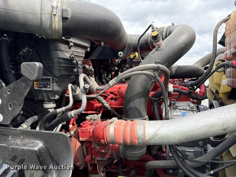 image for item YA2264 2023 International HX520 semi truck