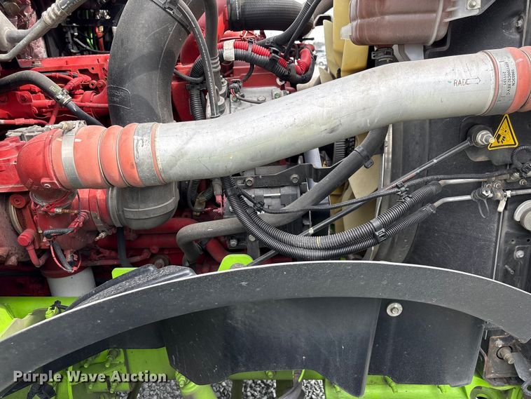 image for item YA2264 2023 International HX520 semi truck