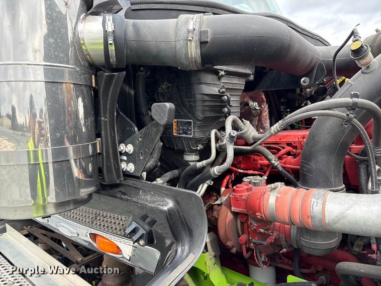 image for item YA2264 2023 International HX520 semi truck