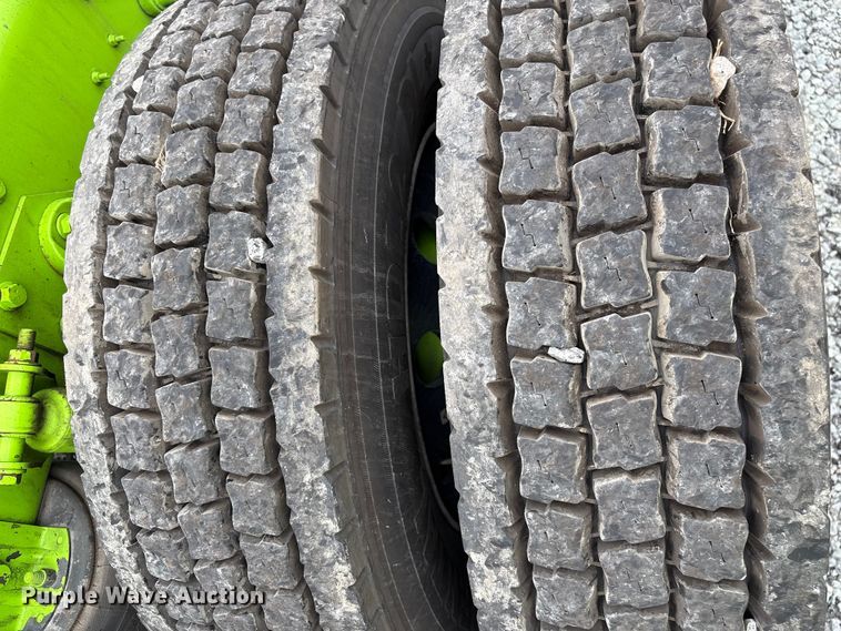 image for item YA2264 2023 International HX520 semi truck