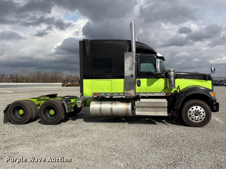 image for item YA2266 2023 International HX520 semi truck