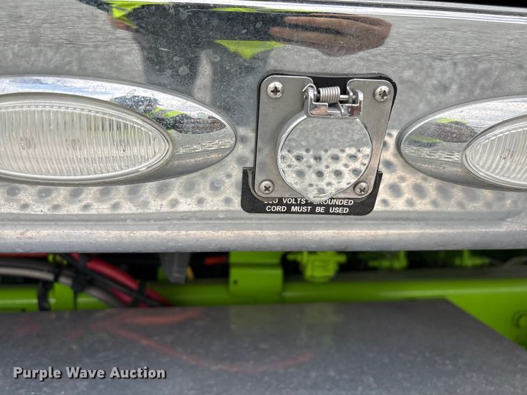 image for item YA2266 2023 International HX520 semi truck