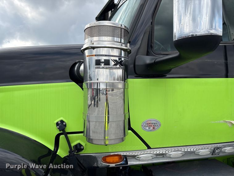 image for item YA2266 2023 International HX520 semi truck