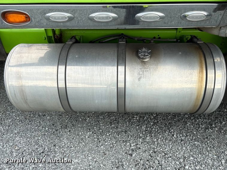 image for item YA2266 2023 International HX520 semi truck