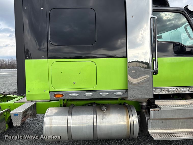 image for item YA2266 2023 International HX520 semi truck