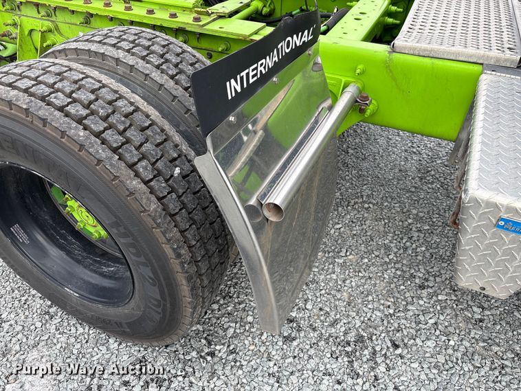 image for item YA2266 2023 International HX520 semi truck