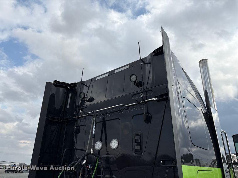 image for item YA2266 2023 International HX520 semi truck