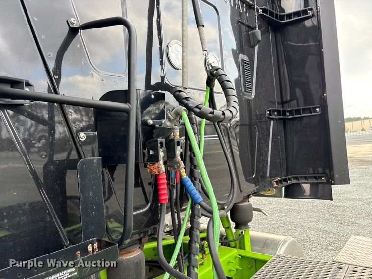 image for item YA2266 2023 International HX520 semi truck