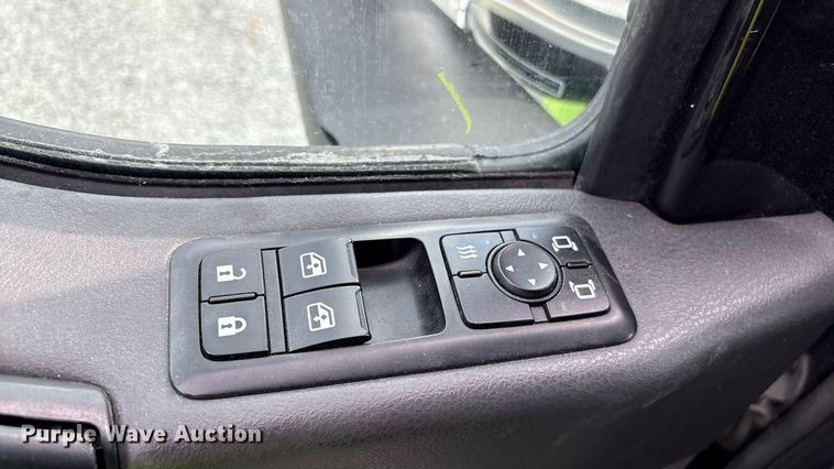 image for item YA2266 2023 International HX520 semi truck