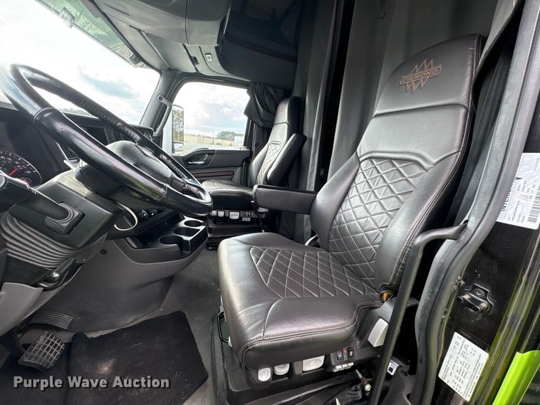 image for item YA2266 2023 International HX520 semi truck