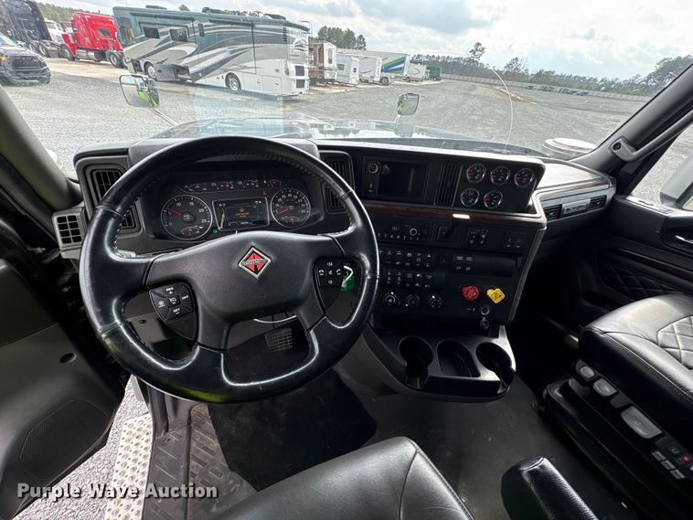 image for item YA2266 2023 International HX520 semi truck