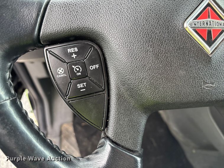 image for item YA2266 2023 International HX520 semi truck