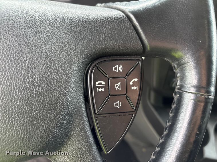 image for item YA2266 2023 International HX520 semi truck