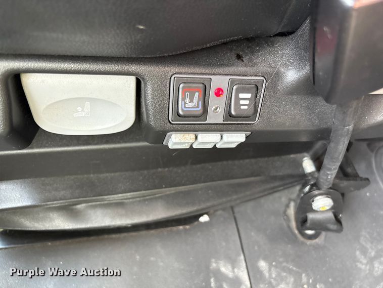 image for item YA2266 2023 International HX520 semi truck