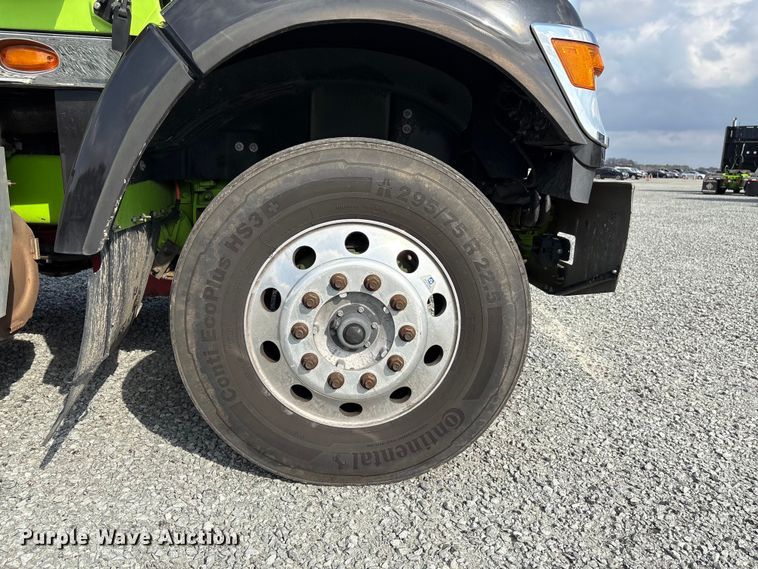 image for item YA2266 2023 International HX520 semi truck