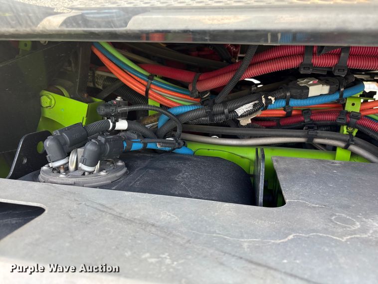 image for item YA2267 2023 International HX520 semi truck