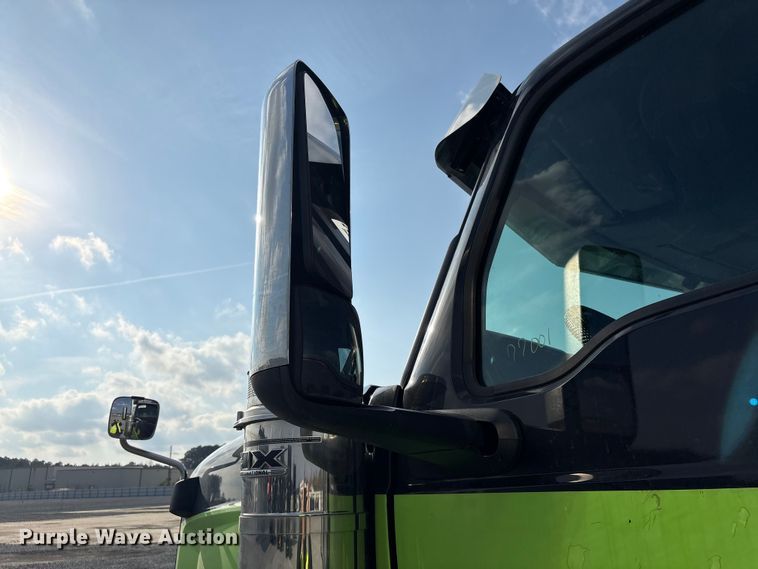 image for item YA2267 2023 International HX520 semi truck