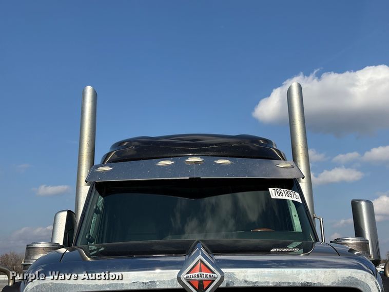 image for item YA2267 2023 International HX520 semi truck