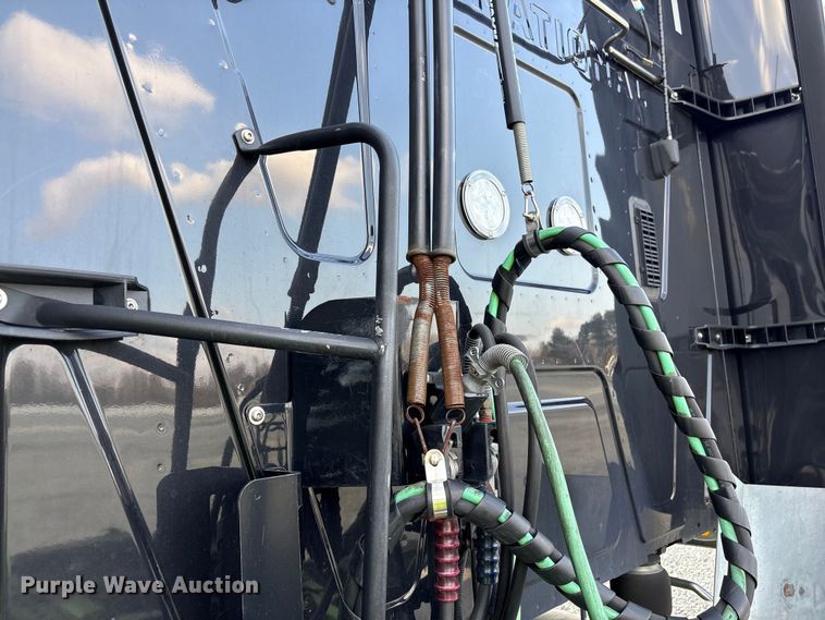 image for item YA2267 2023 International HX520 semi truck