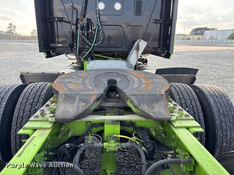 image for item YA2267 2023 International HX520 semi truck