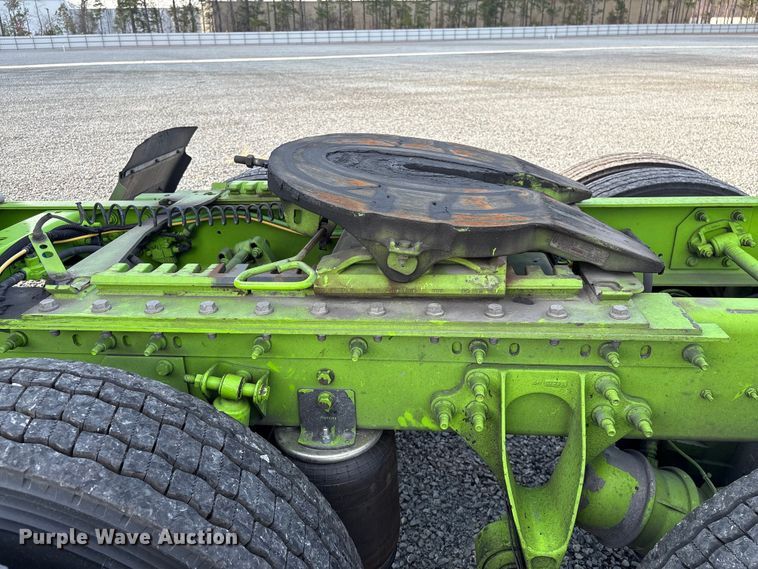 image for item YA2267 2023 International HX520 semi truck