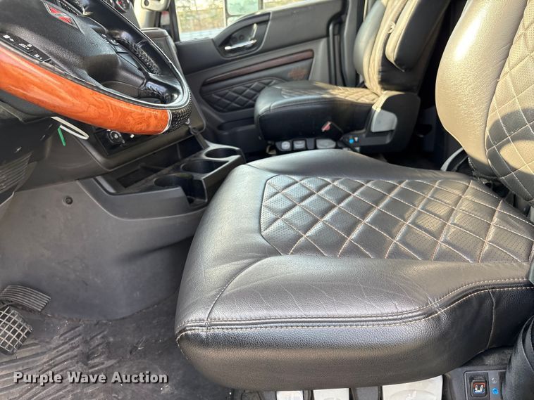 image for item YA2267 2023 International HX520 semi truck