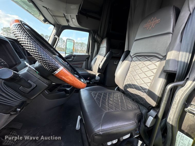 image for item YA2267 2023 International HX520 semi truck